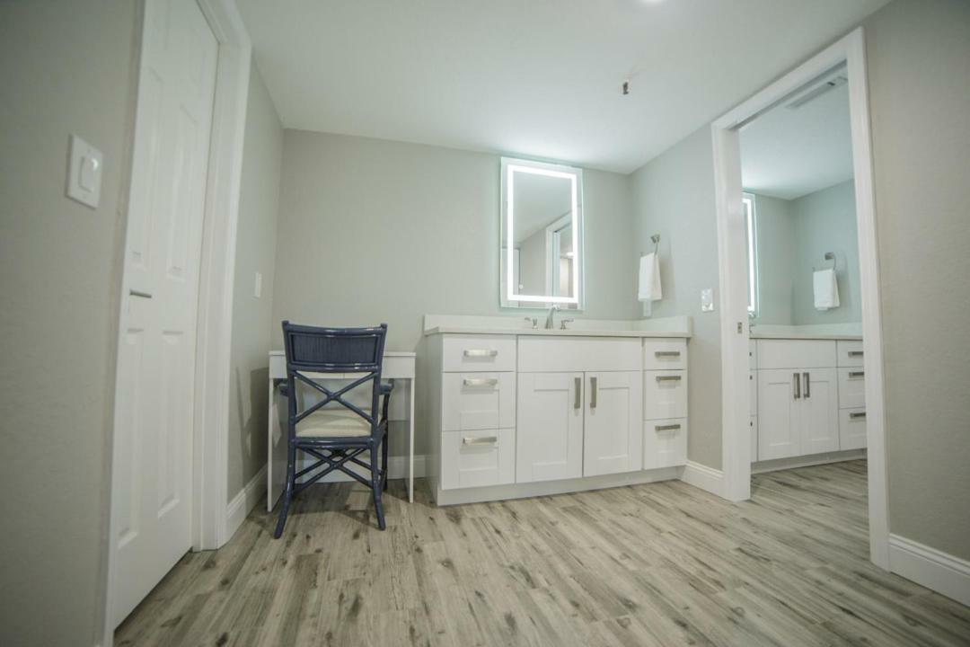 Appartamento Townhouse At San Remo Clearwater Beach Esterno foto